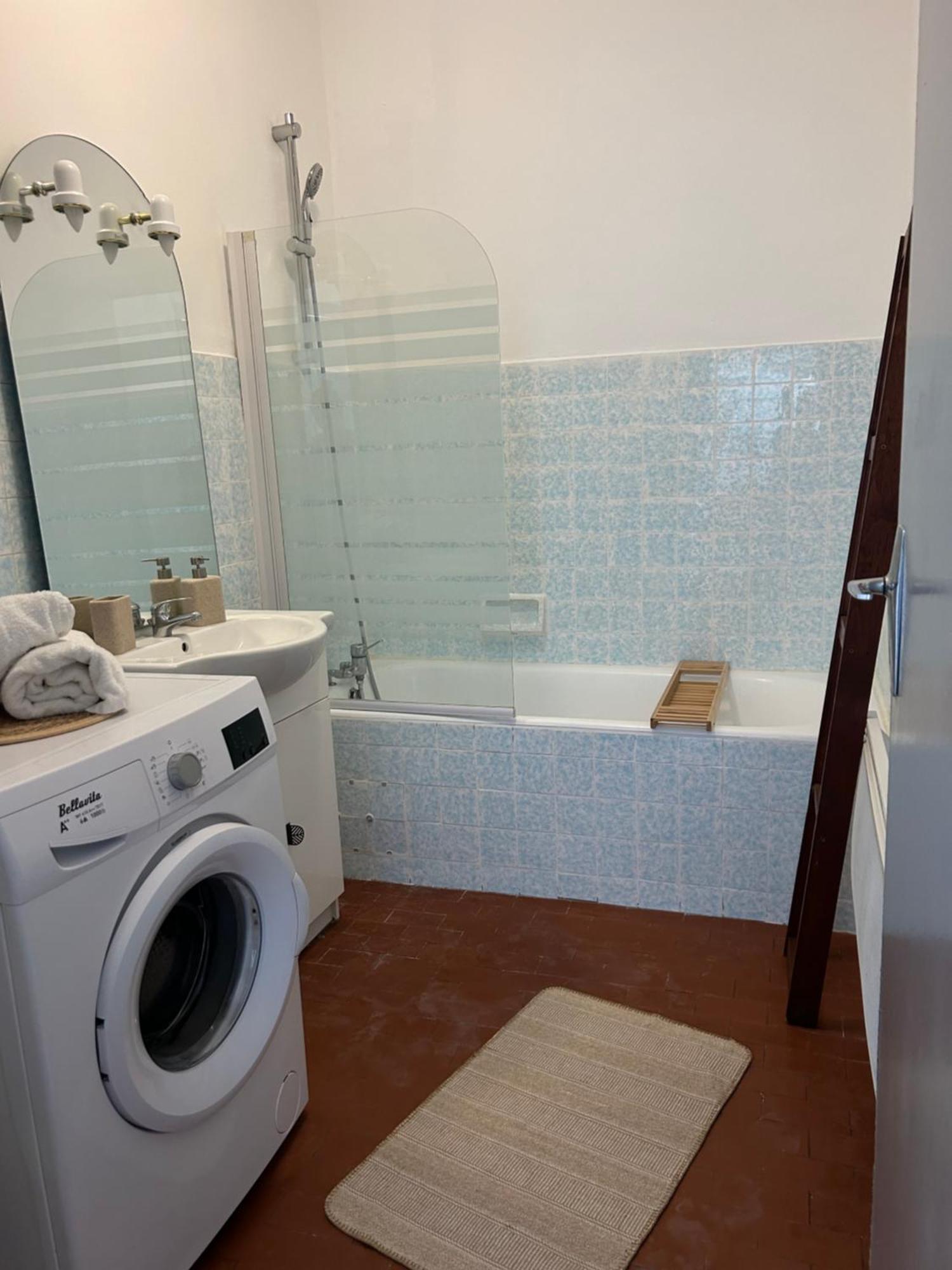 Spacieux T2 Climatise - Pres Du Centre Ville นาร์บอนน์ ภายนอก รูปภาพ
